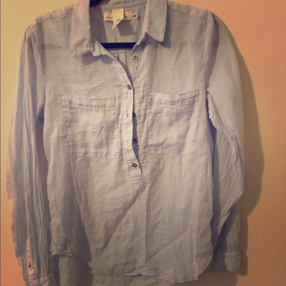 H&M light blue button down shirt